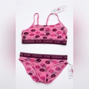 NWT Calvin Klein Women's CK One unlined mesh bralette and panty set S